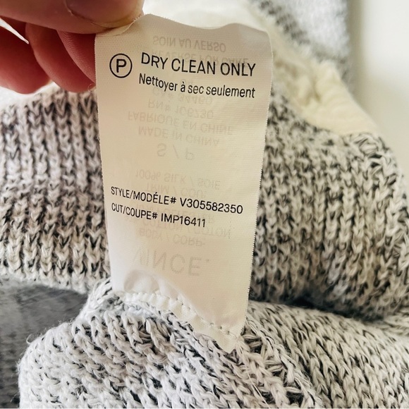 Vince Light Gray Knit Sweater With Silk Trim - S - Picture 6 of 6